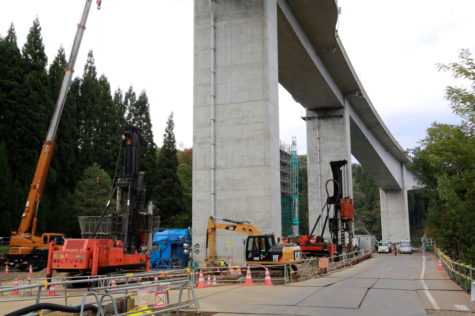 上信越自動車道妙高信濃工事　：　MLT工法